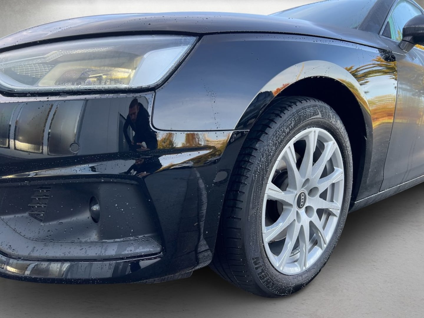 Bild über Audi A4 Avant 30 TDI S tronic - für weitere Informationen kontaktieren Sie den Audi Partner