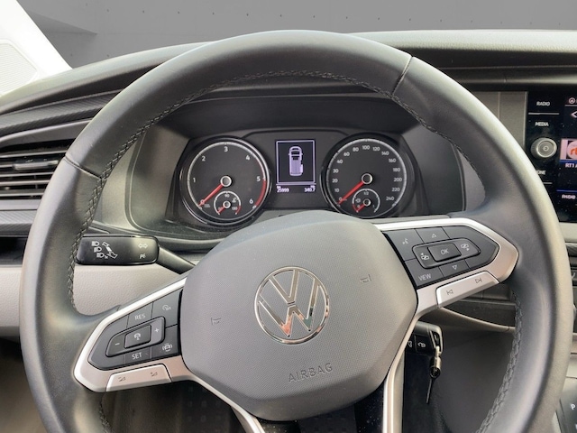 Volkswagen T6.1 Caravelle larger