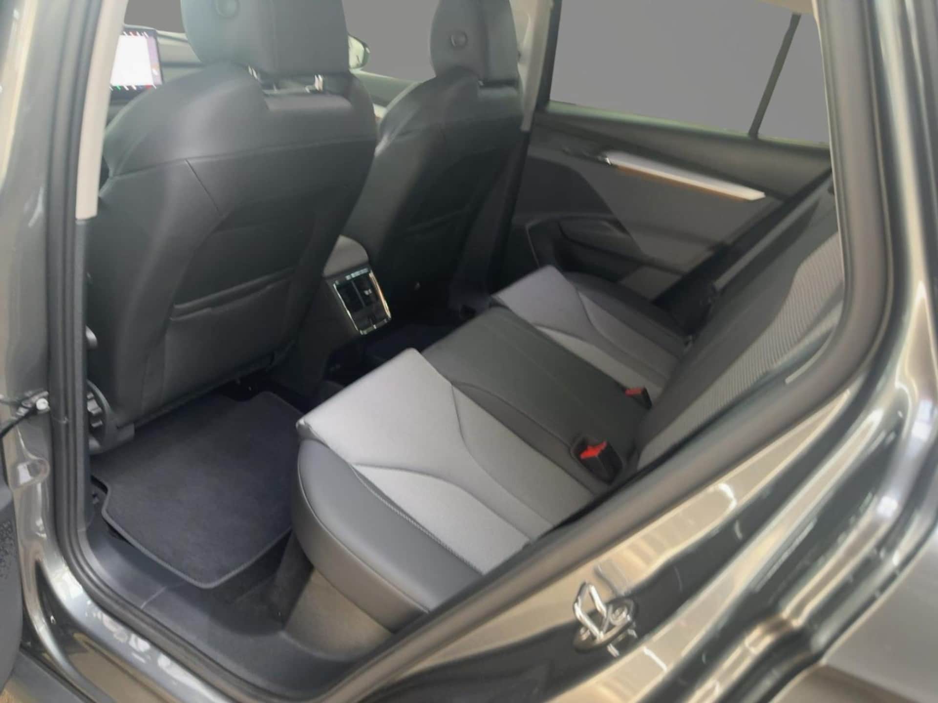 Skoda Enyaq 85x