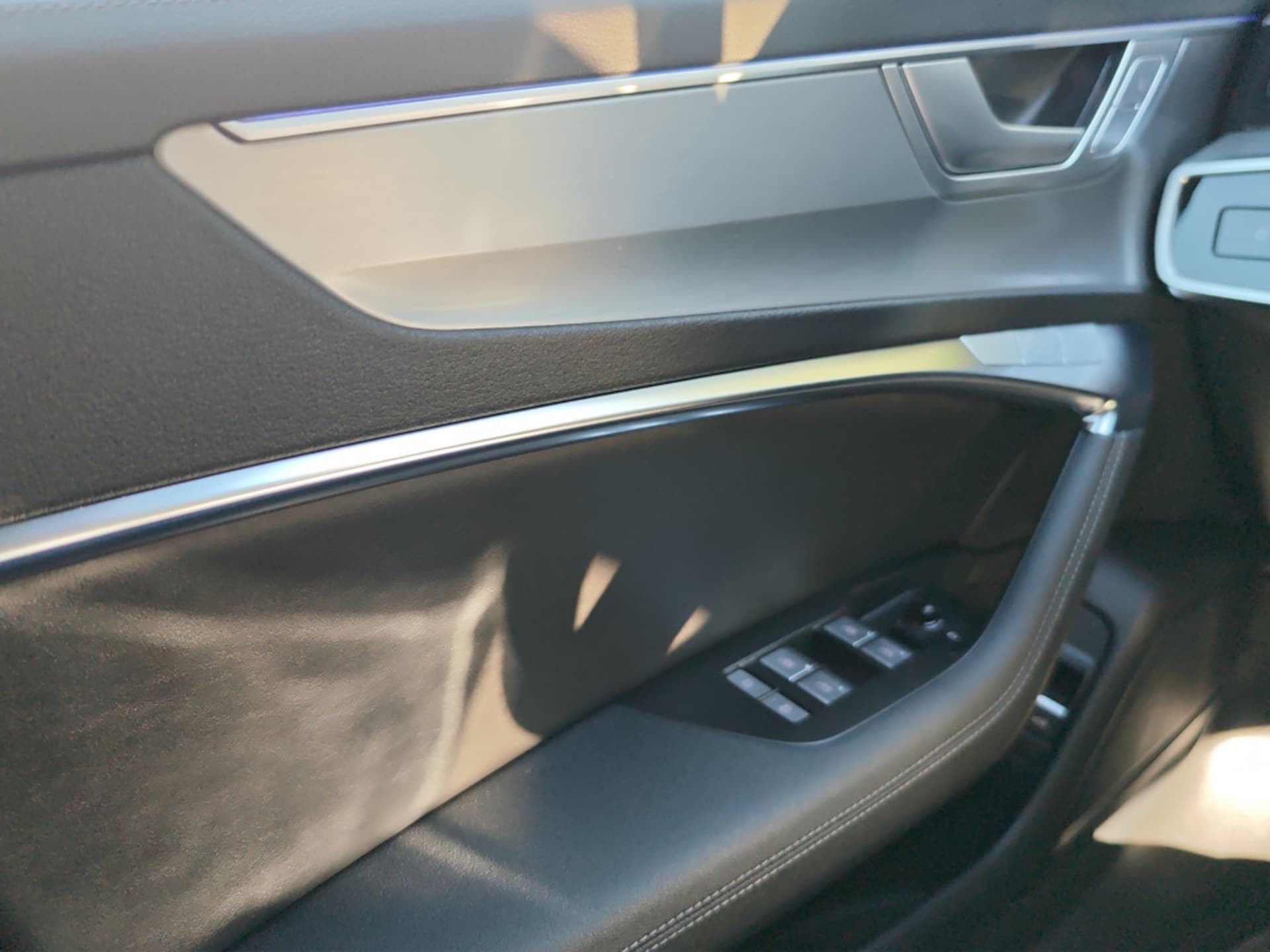 Audi A6 Avant TFSI e Design