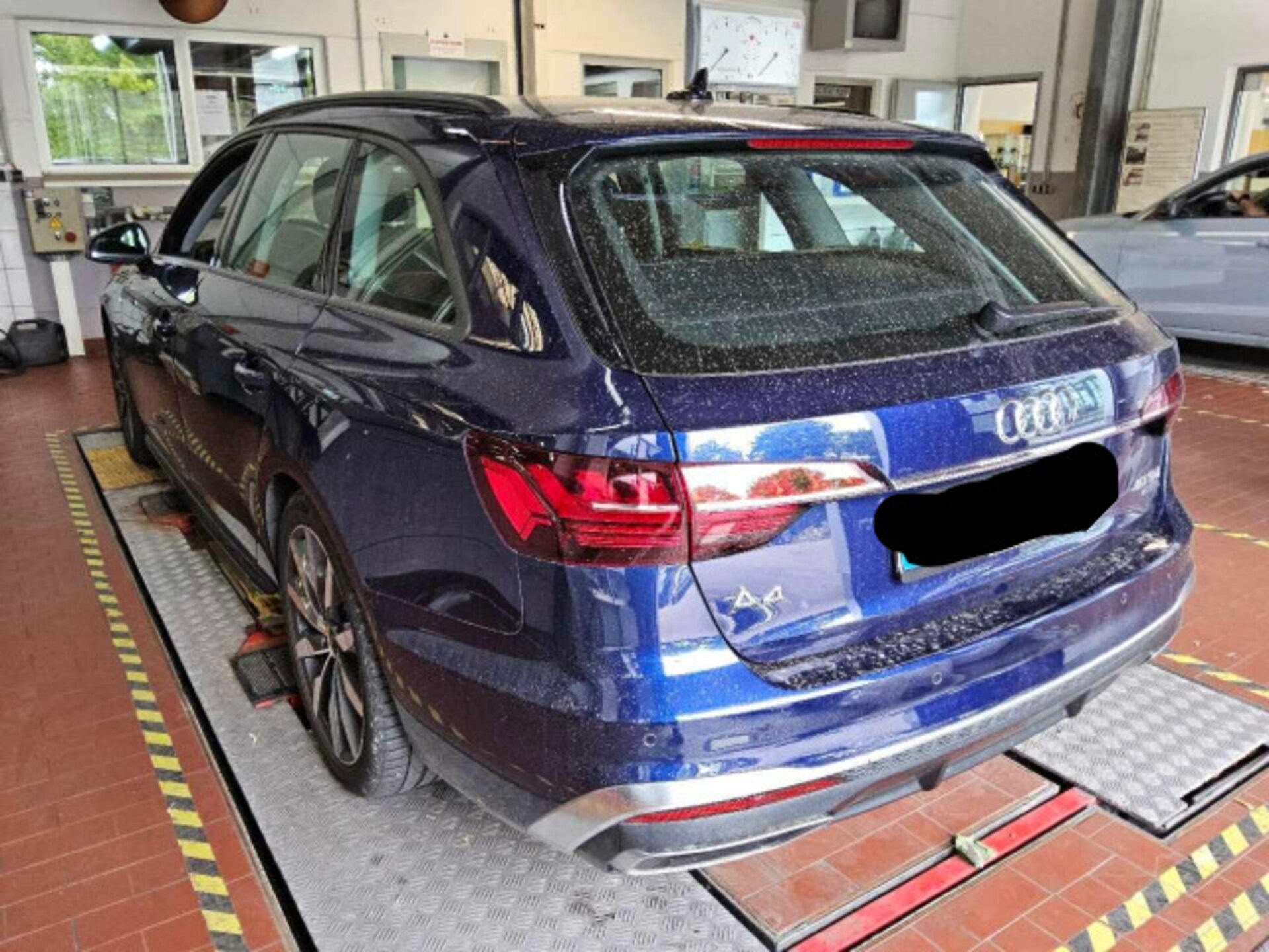 Audi A4 Avant S line