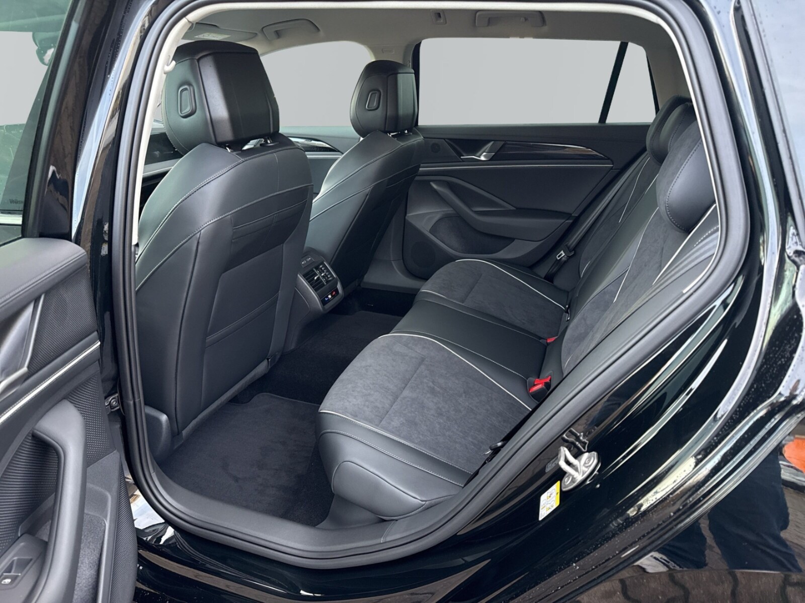 Volkswagen Passat – Bild 9