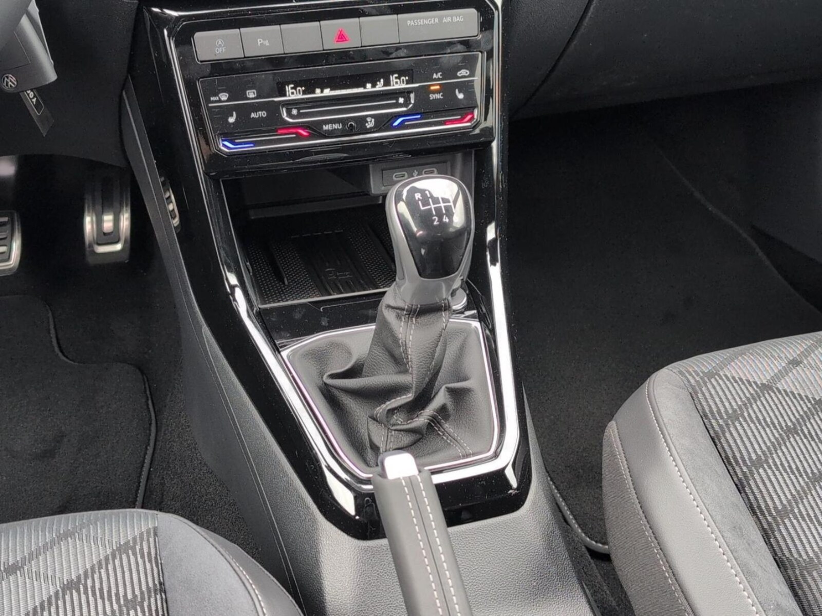 Volkswagen T-Cross – Bild 7
