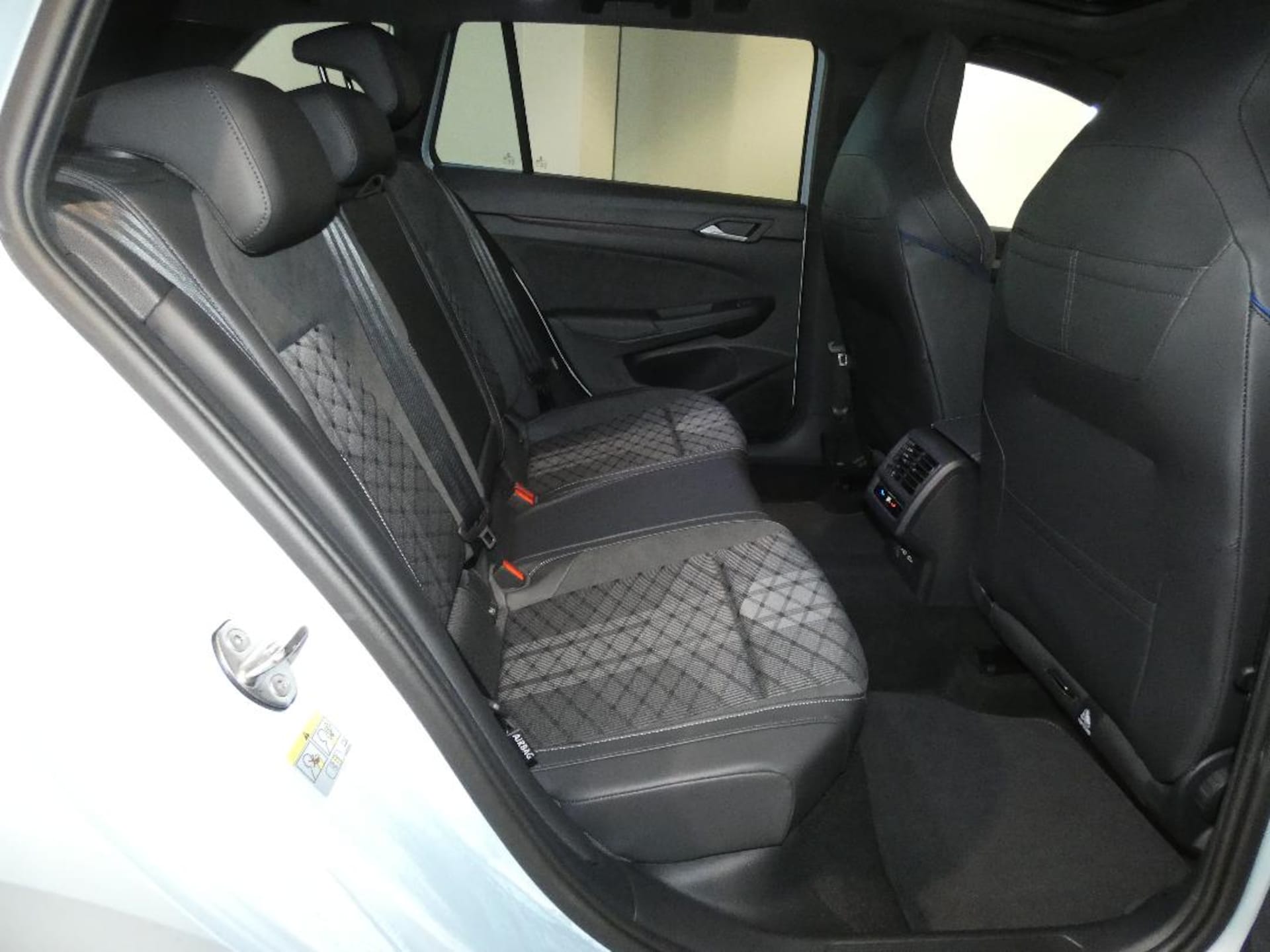 Volkswagen Golf Variant R-Line