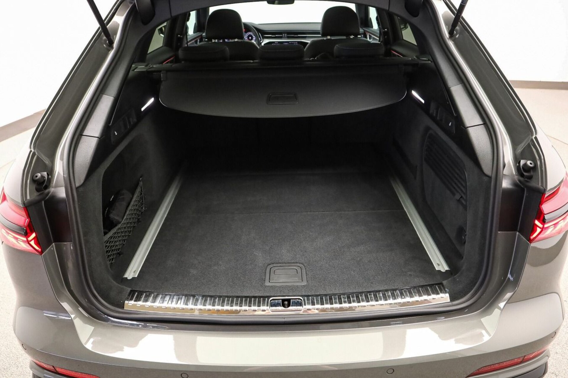 Audi S6 Avant