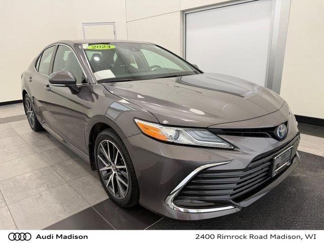 Photo of 2024 Toyota Camry Hybrid