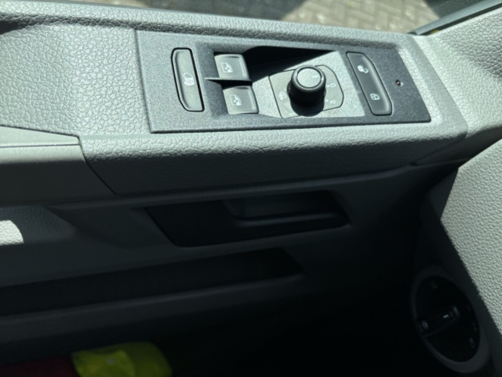 Volkswagen T6.1 Transporter Kasten kurzer Radstand – Bild 12
