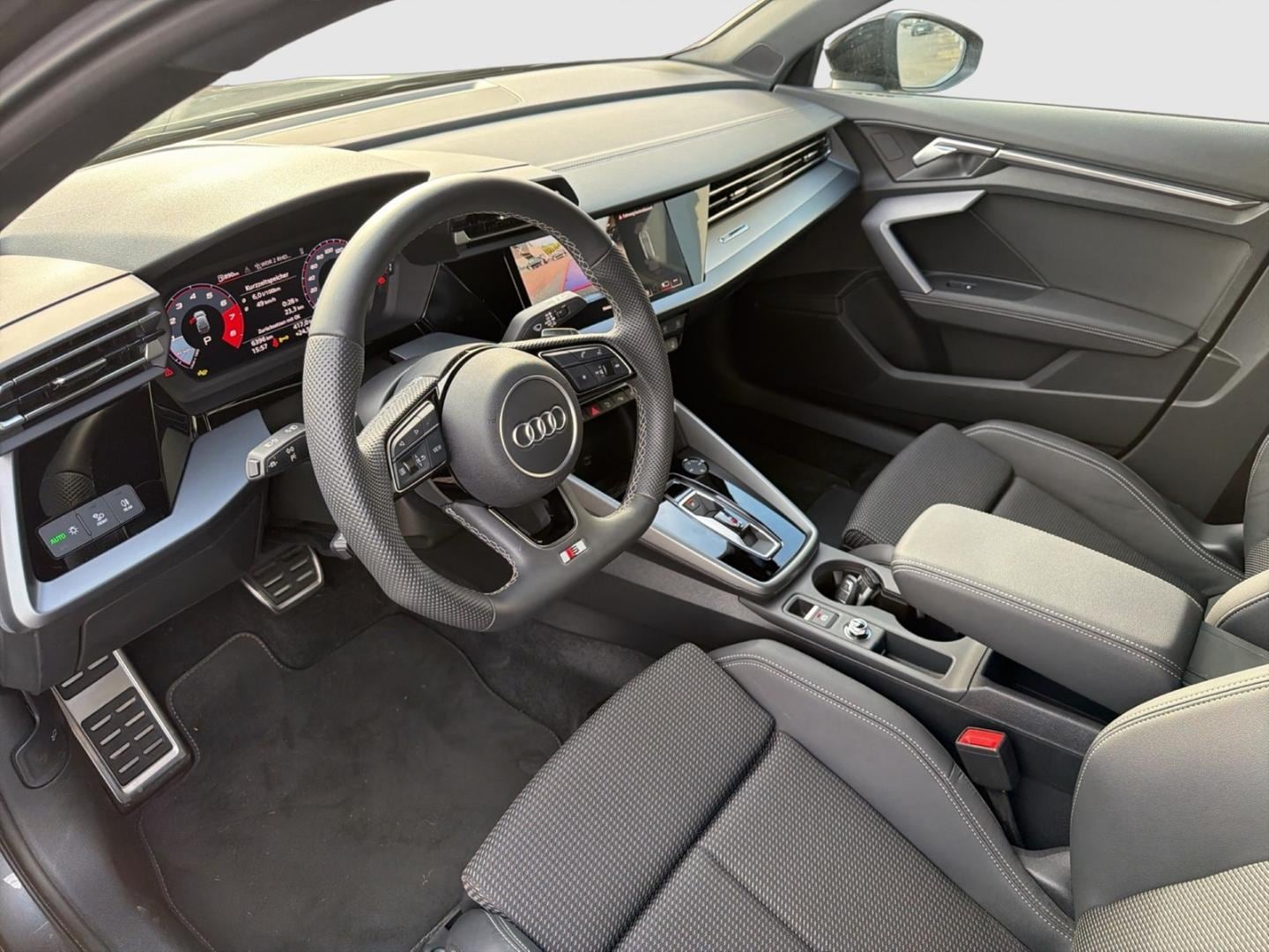 Bild über Audi A3 Sportback S line 35 TFSI S tronic - für weitere Informationen kontaktieren Sie den Audi Partner