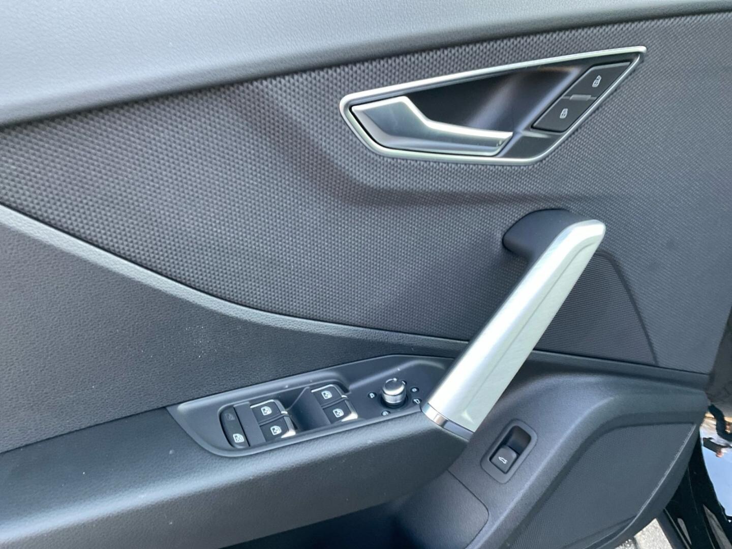 Bild über Audi Q2 S line 35 TFSI S tronic - für weitere Informationen kontaktieren Sie den Audi Partner