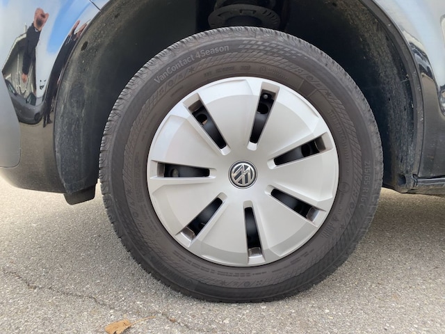 Volkswagen T6.1 Caravelle larger