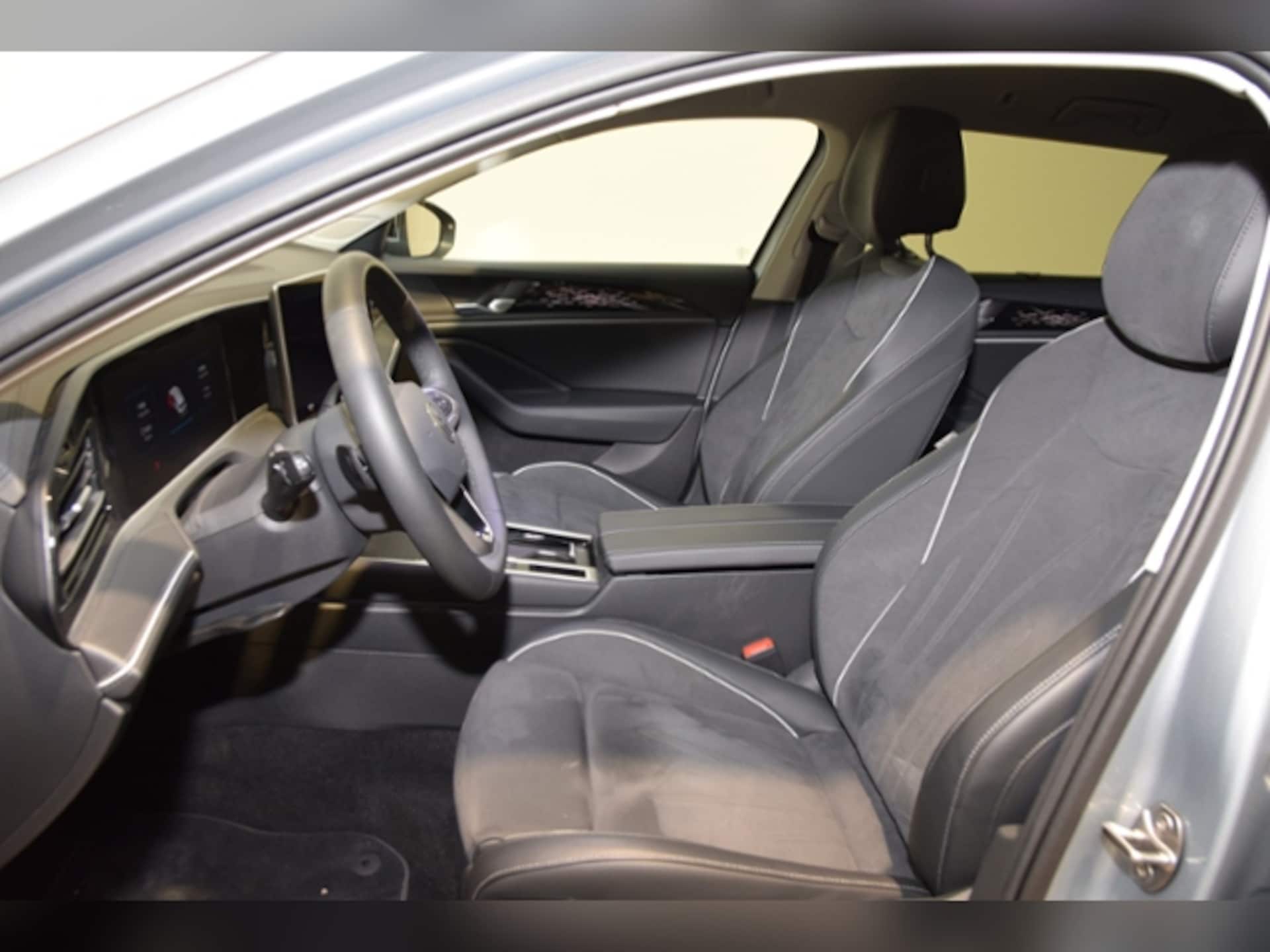 Volkswagen Passat Elegance