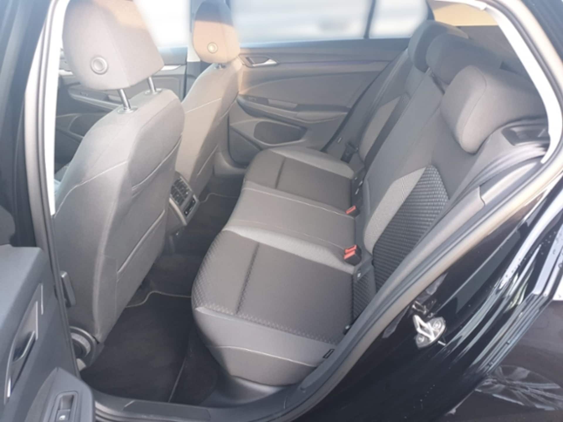 Volkswagen Golf Active