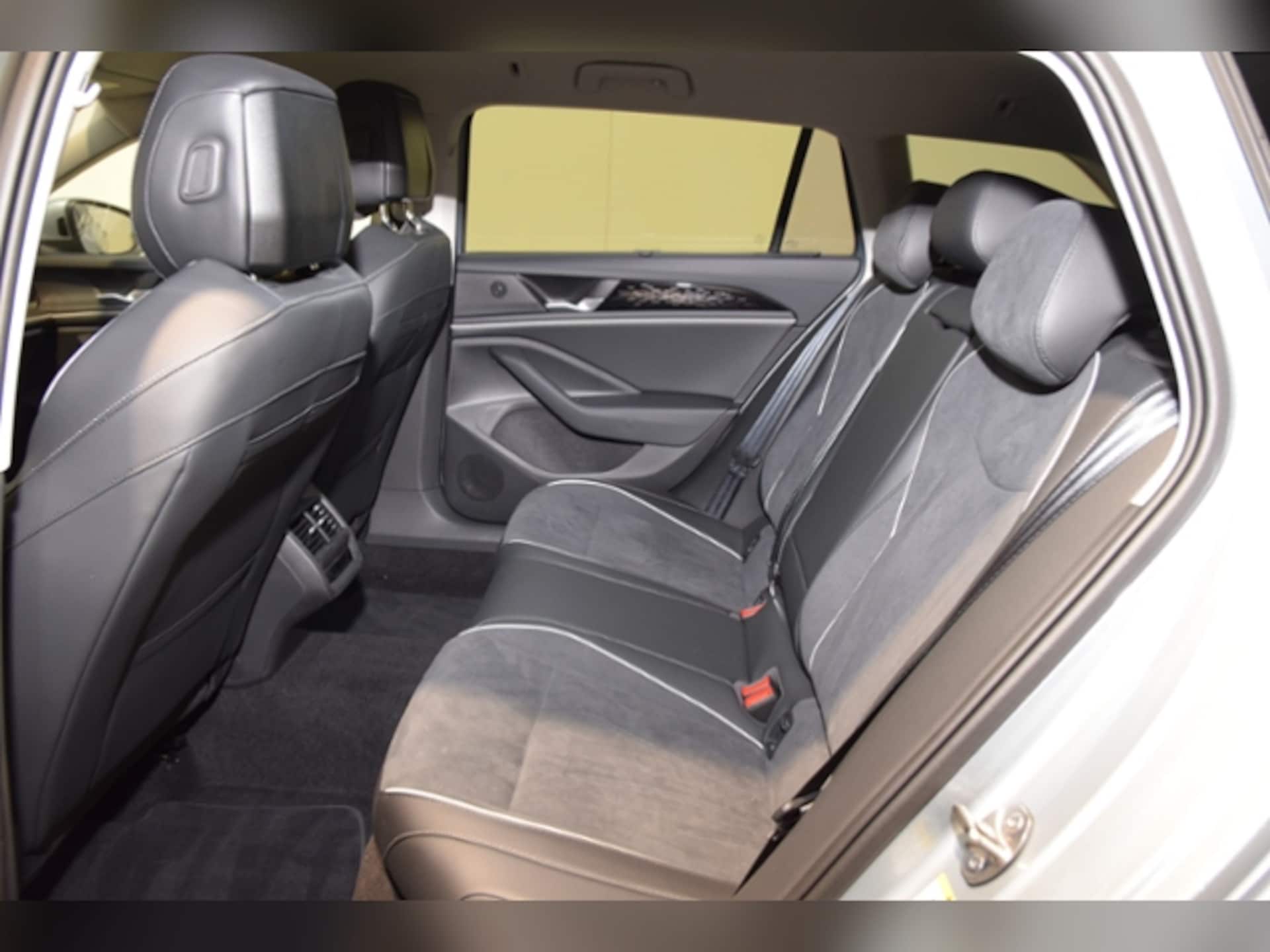 Volkswagen Passat Elegance