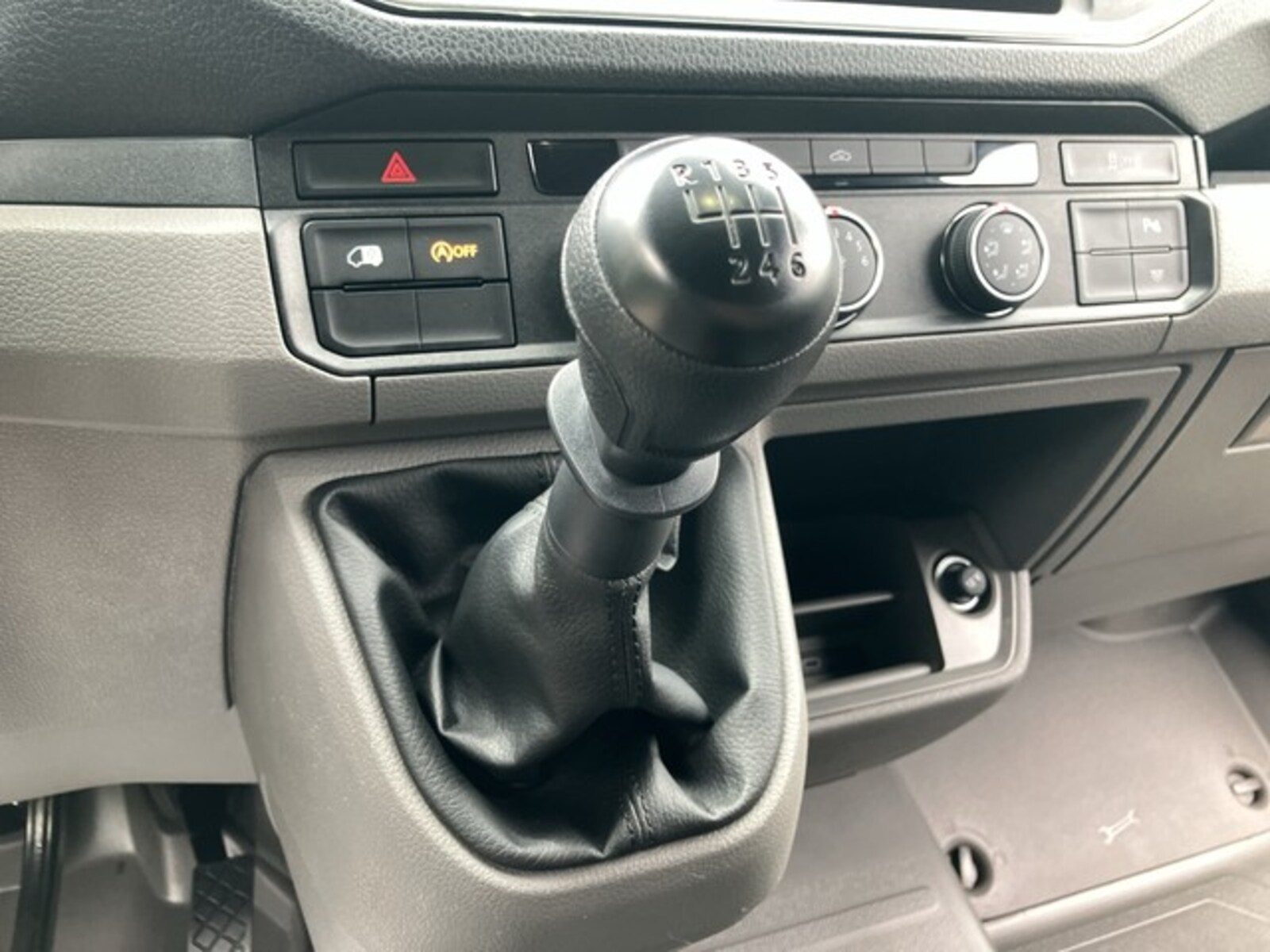 Volkswagen Crafter Kasten langer Radstand – Bild 16