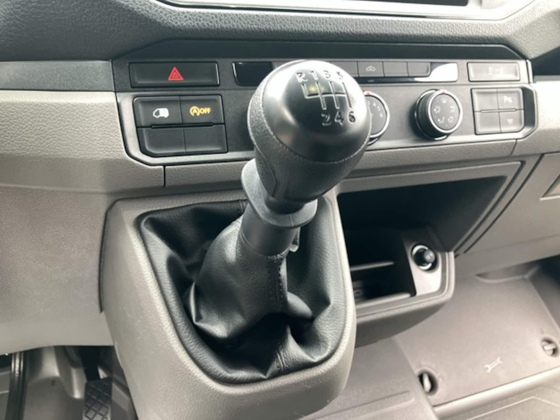 Volkswagen Crafter Kasten langer Radstand