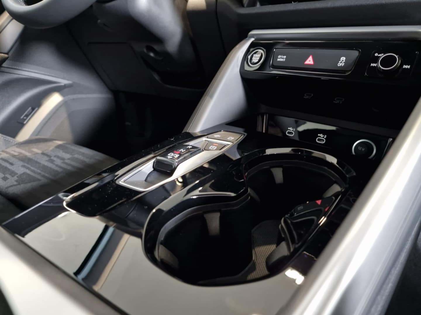 Bild über Audi Q5 Sportback TDI quattro 150 kW S tronic - für weitere Informationen kontaktieren Sie den Audi Partner