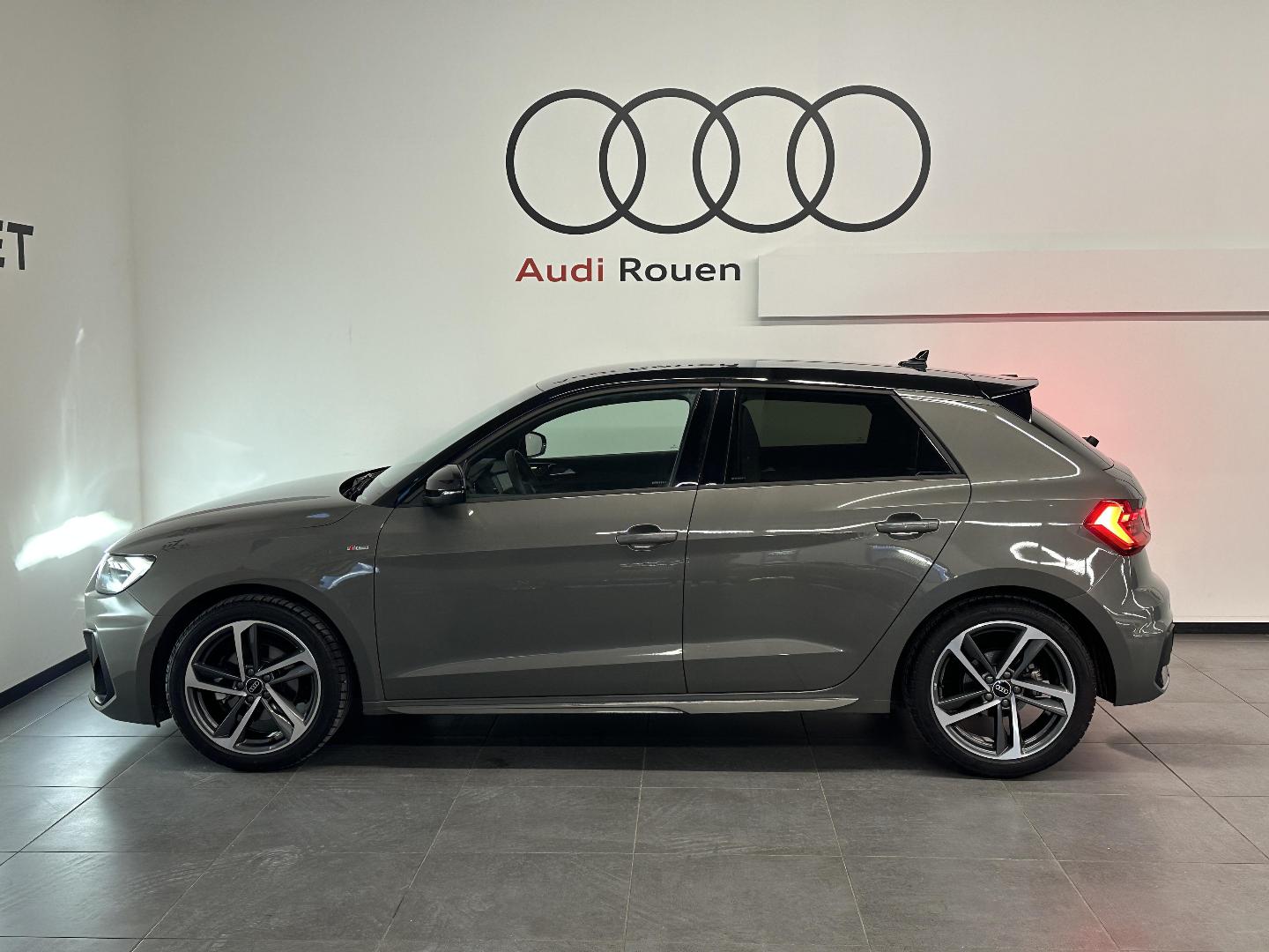 Image about Audi A1 Sportback S line plus 30 TFSI 85 kW (116 ch) S tronic