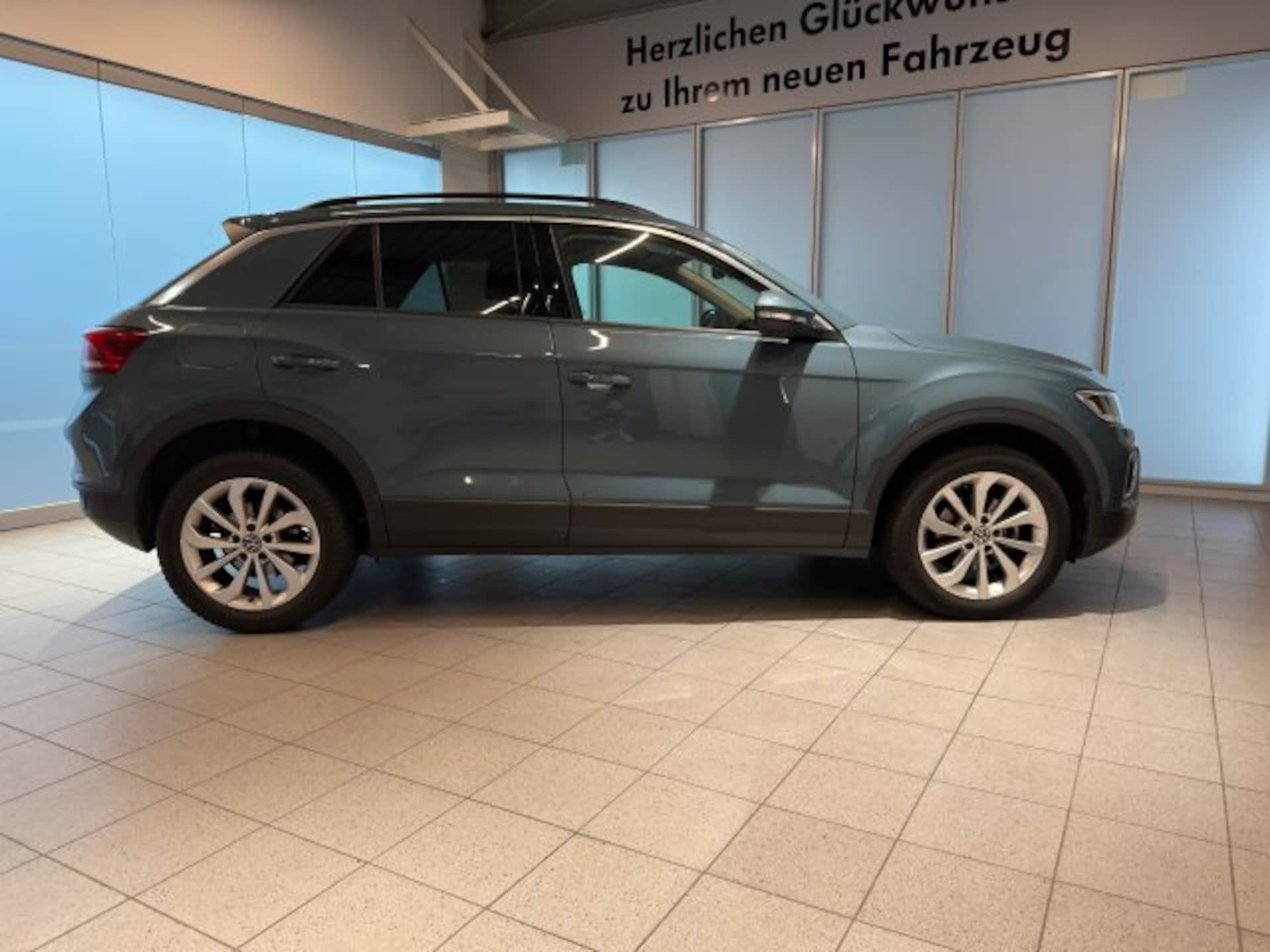 Volkswagen T-Roc Life
