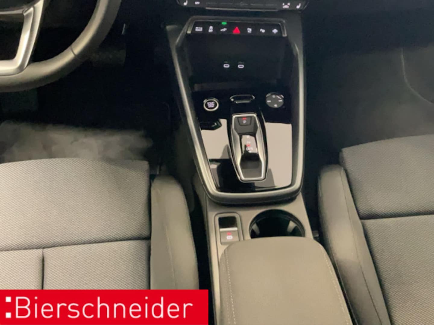 Bild über Audi A3 Sportback TFSI e advanced 40 TFSI e S tronic - für weitere Informationen kontaktieren Sie den Audi Partner