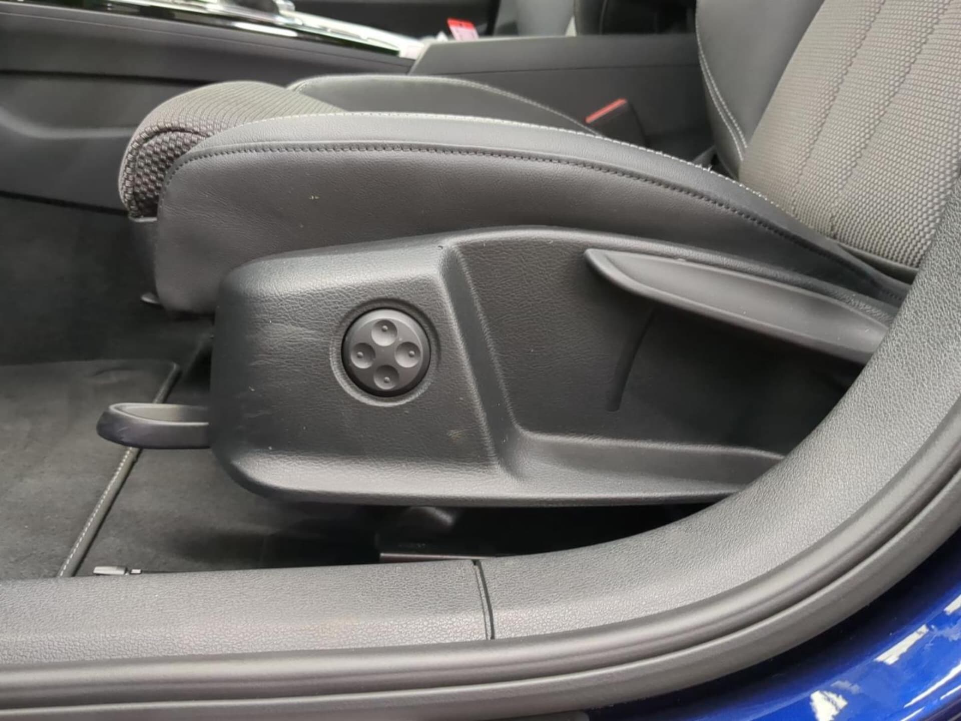 Audi A4 Avant S line