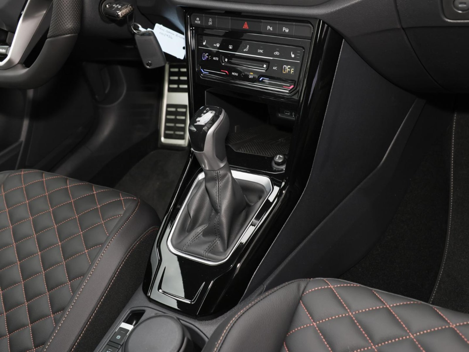 Volkswagen T-Roc Cabriolet – Bild 14