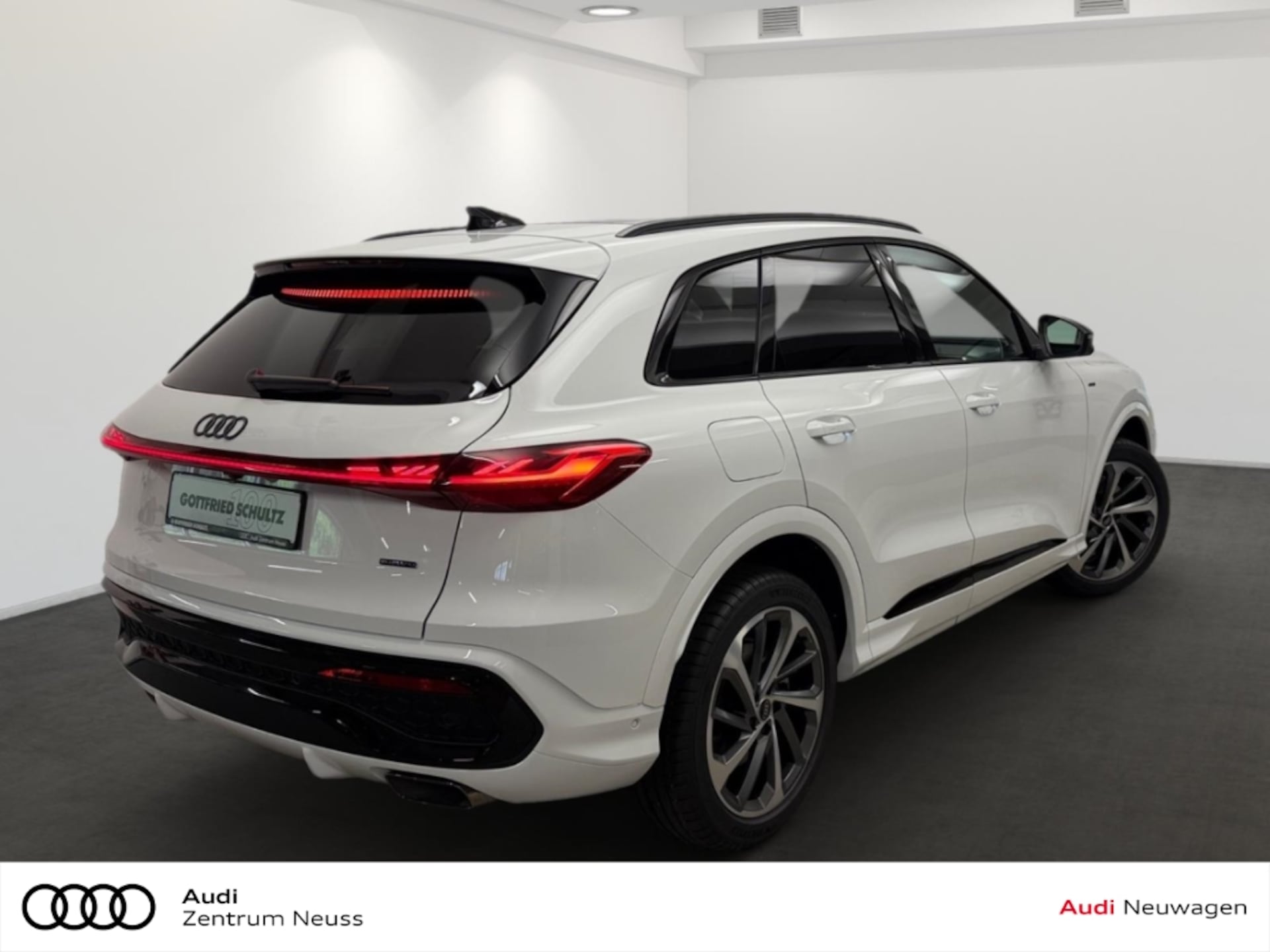 Audi Q5 SUV e-hybrid