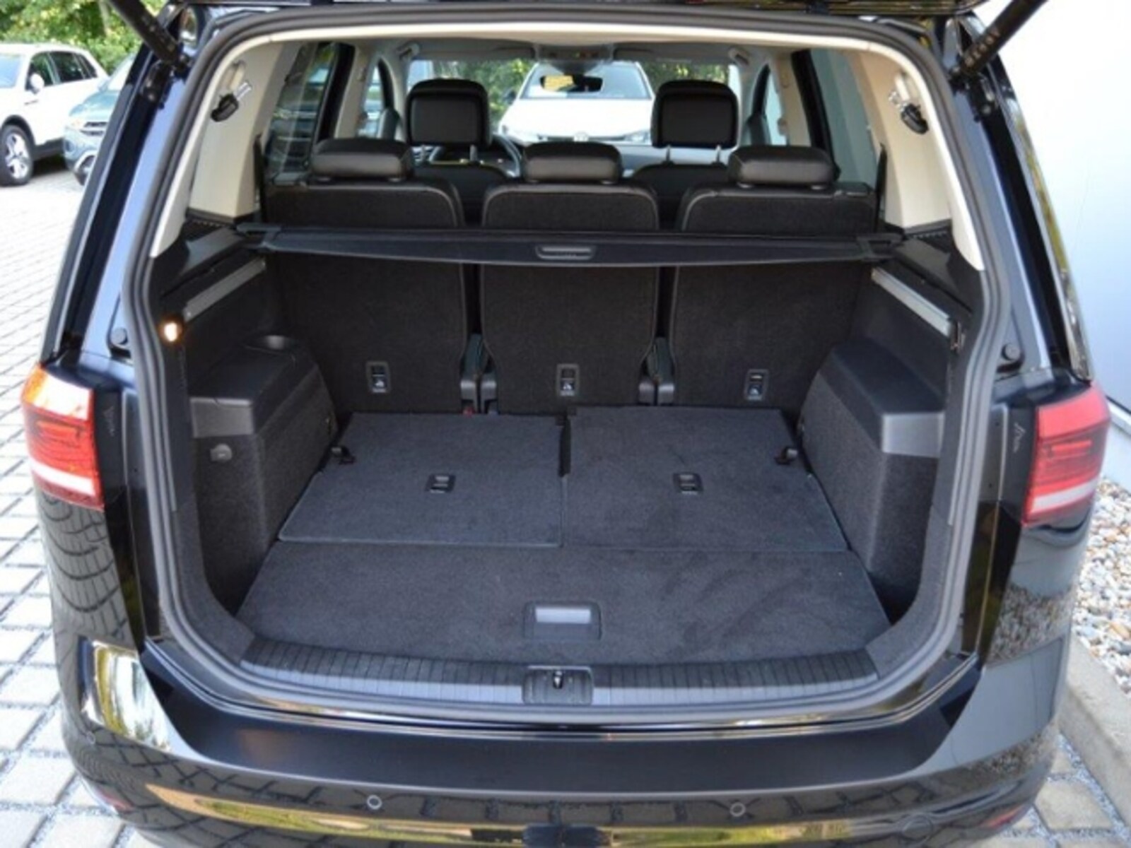 Volkswagen Touran – Bild 15
