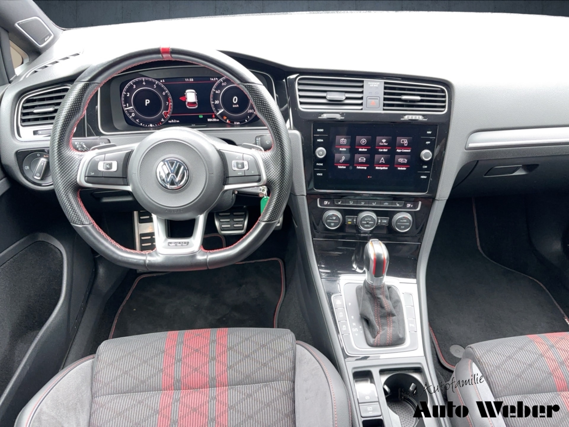 Volkswagen Golf GTI