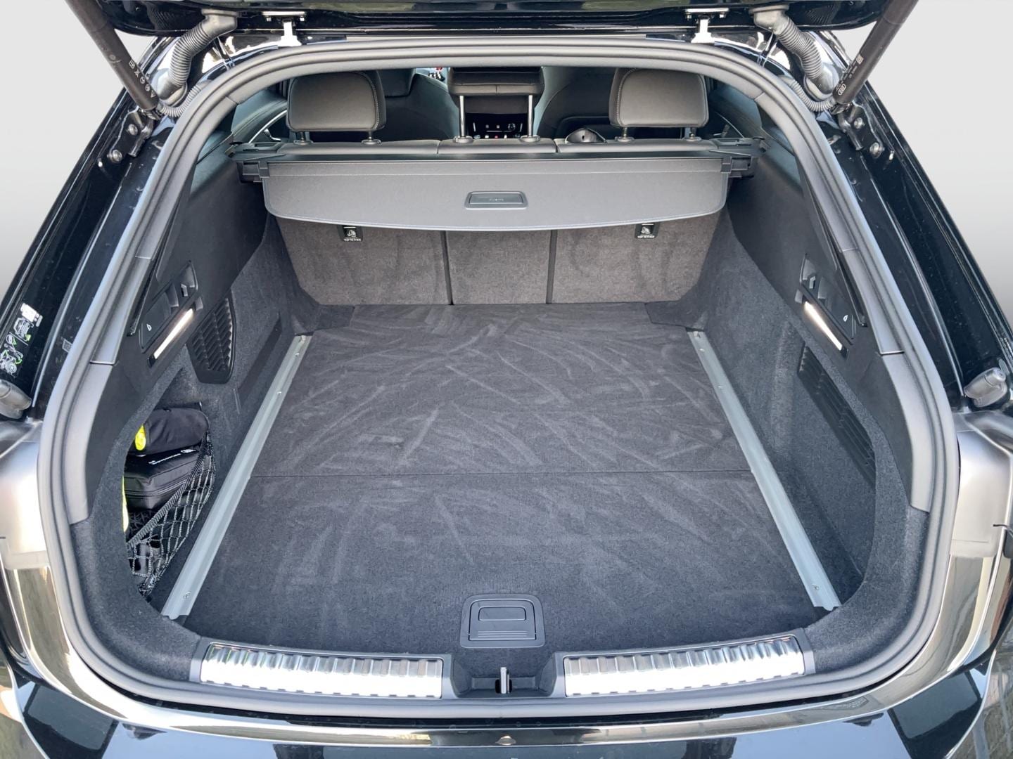 Bild über Audi A6 Avant edition one TDI quattro 150 kW S tronic - für weitere Informationen kontaktieren Sie den Audi Partner