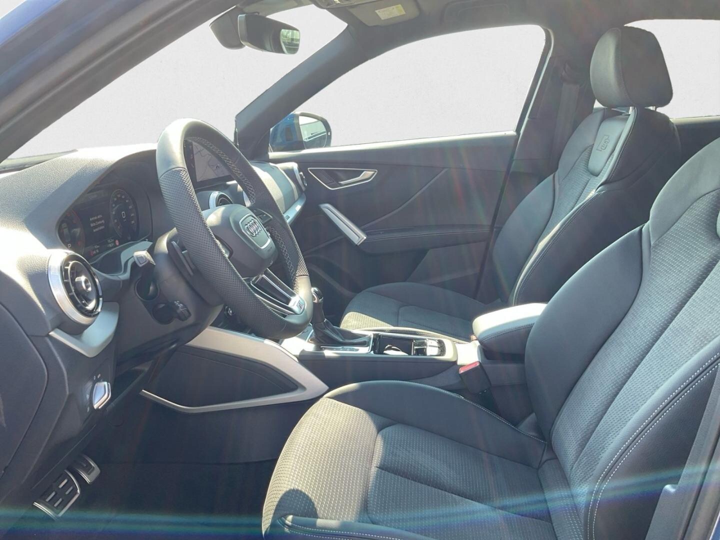 Bild über Audi Q2 S line 35 TFSI S tronic - für weitere Informationen kontaktieren Sie den Audi Partner