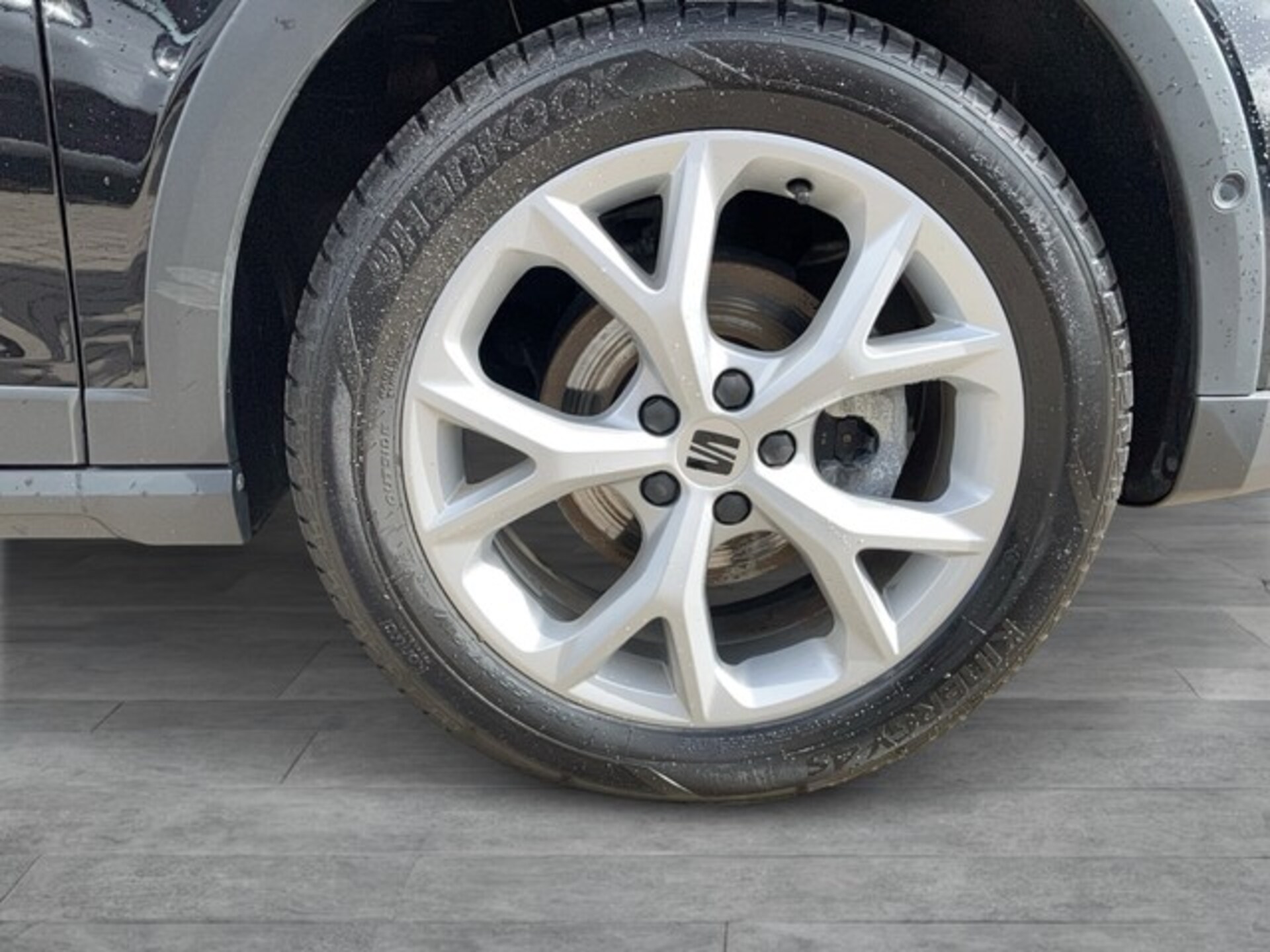 SEAT Arona FR
