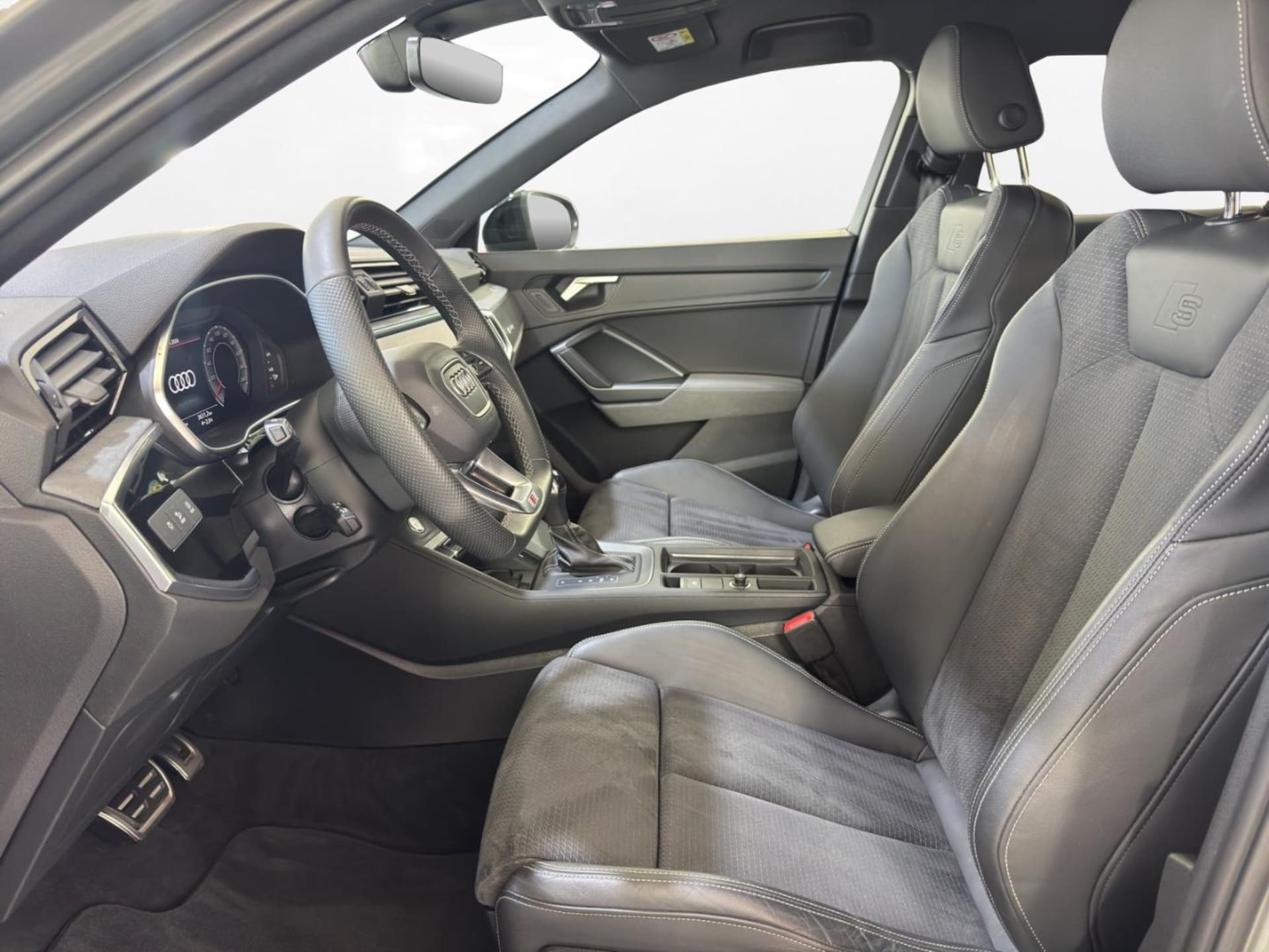 Audi Q3 Sportback S line
