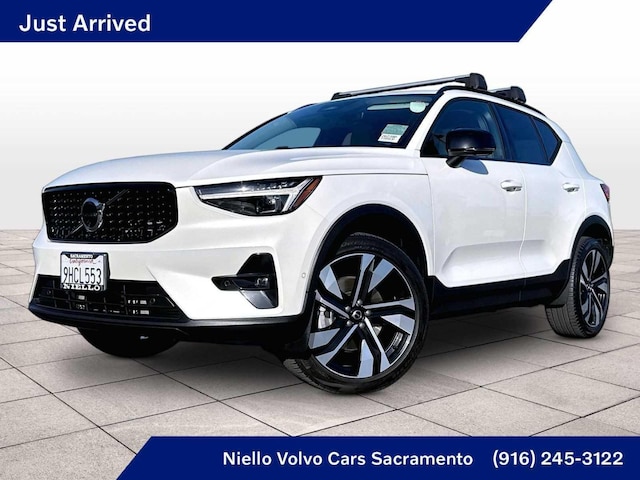2023 Volvo XC40
