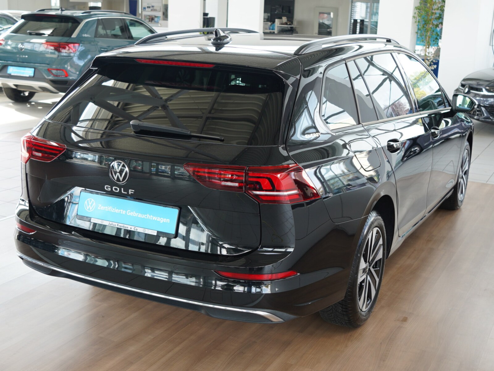 Volkswagen Golf Variant – Bild 6