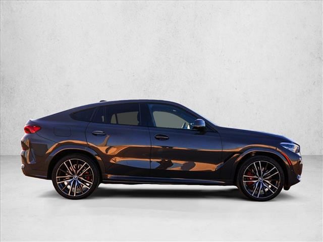 2022 BMW X6 - Image 4