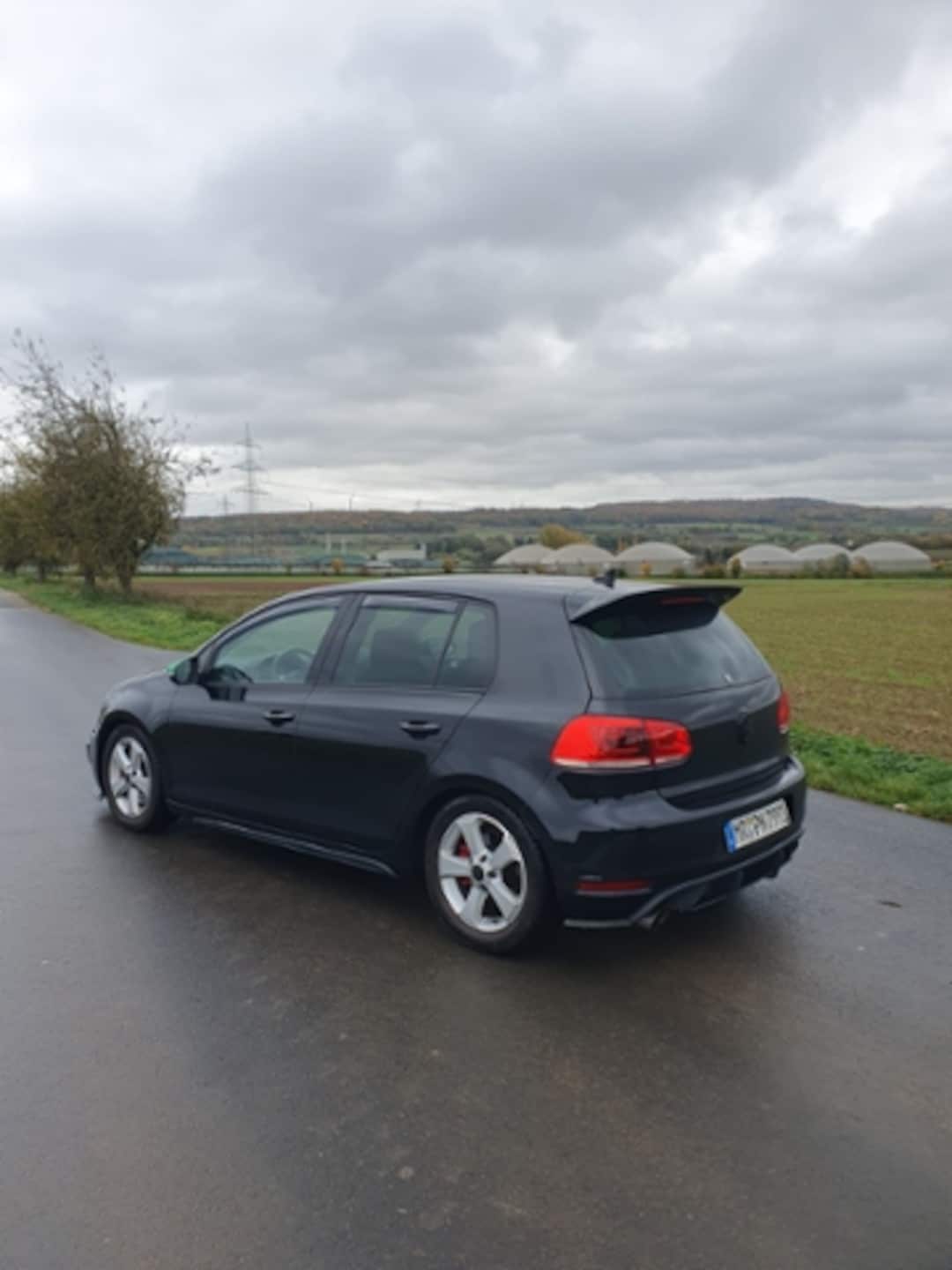 Volkswagen Golf GTI