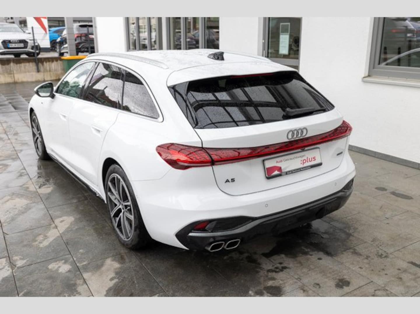 Bild über Audi A5 Avant TDI quattro 150 kW S tronic - für weitere Informationen kontaktieren Sie den Audi Partner