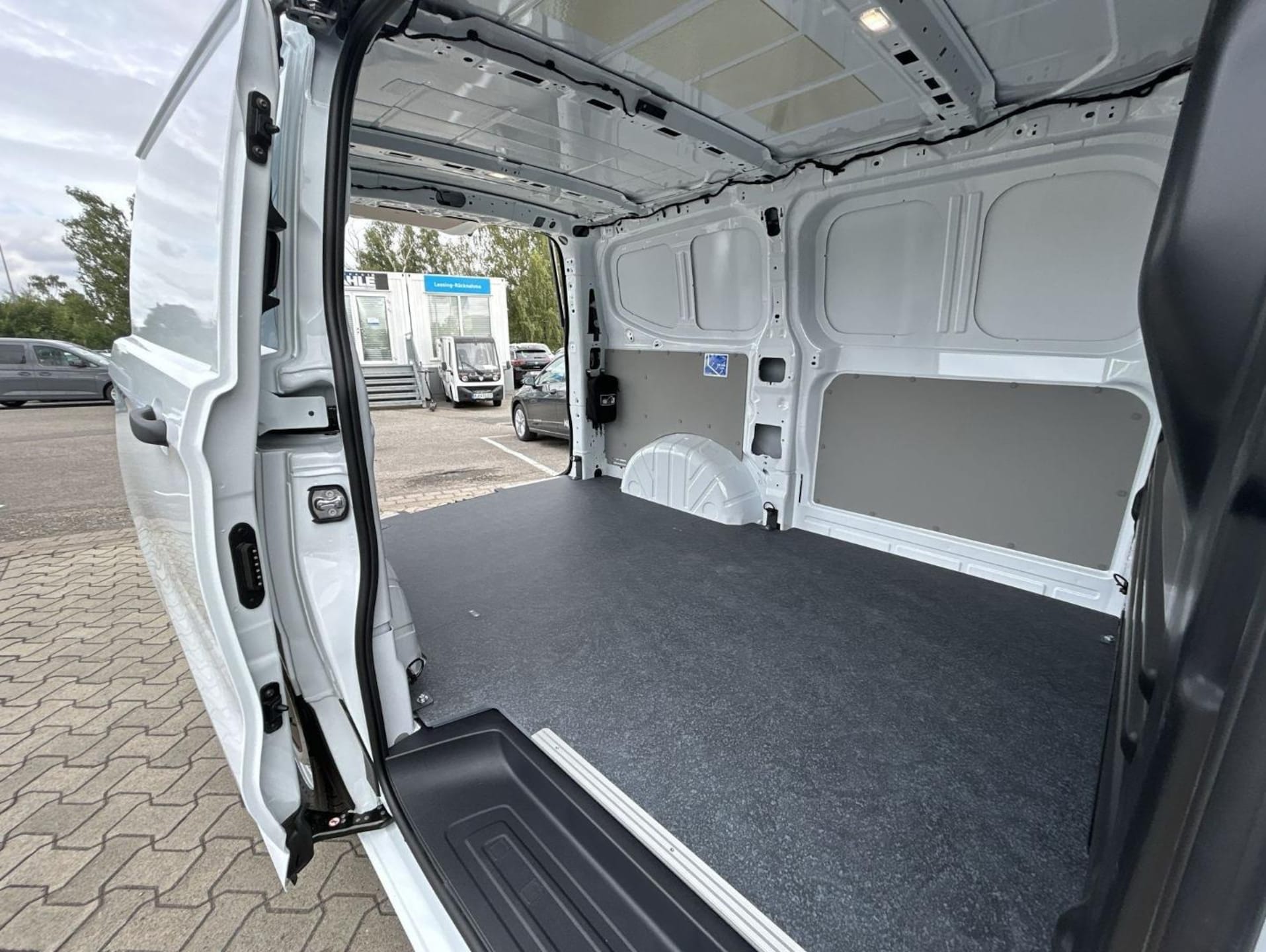 Volkswagen Transporter Kasten kurzer Radstand