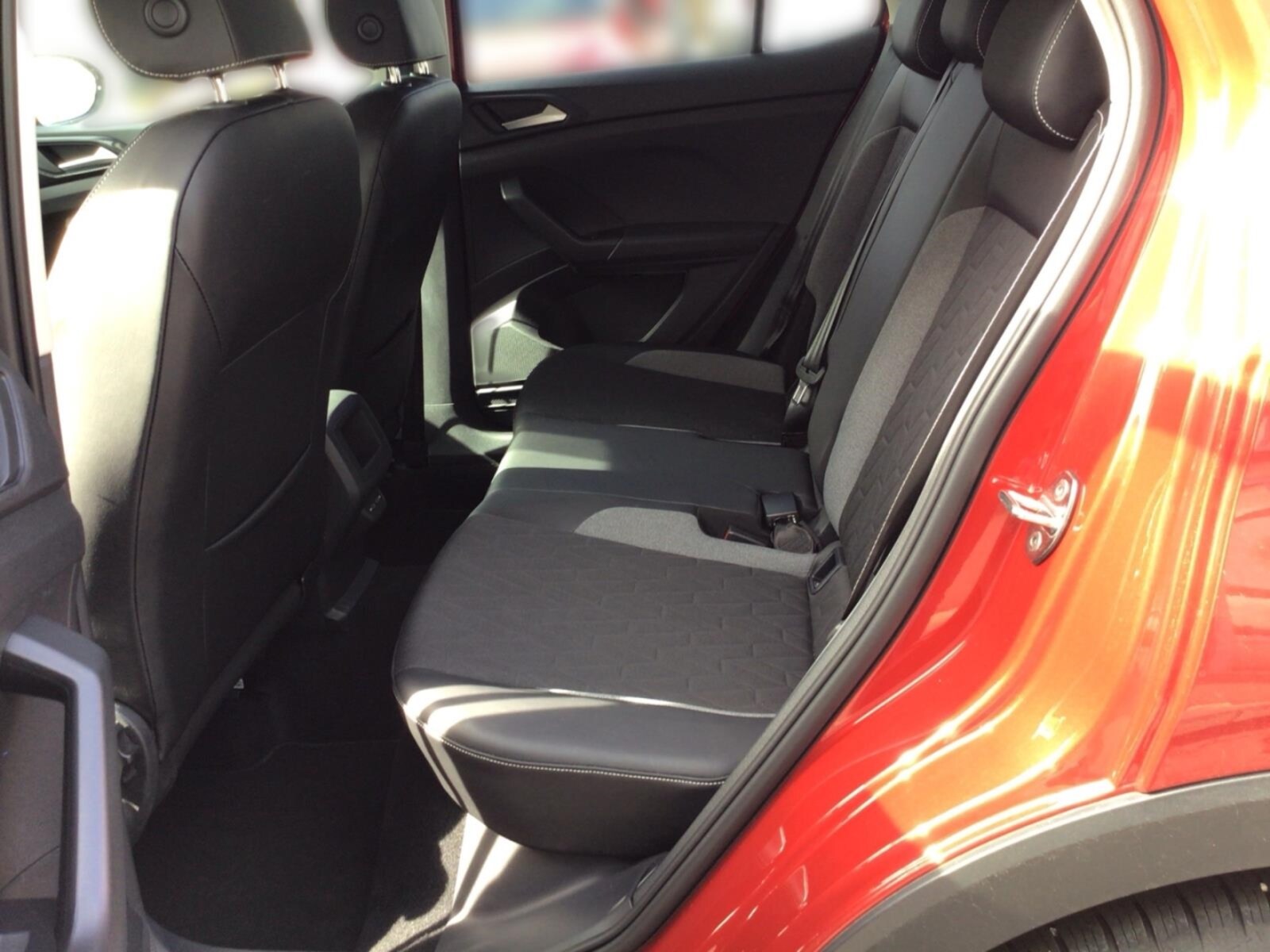 Volkswagen T-Cross – Bild 11