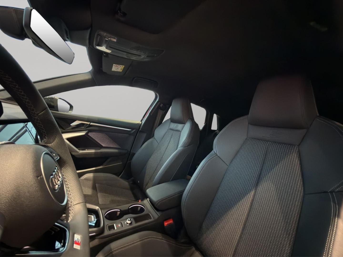 Bild über Audi A3 allstreet TFSI 110 kW S tronic - für weitere Informationen kontaktieren Sie den Audi Partner