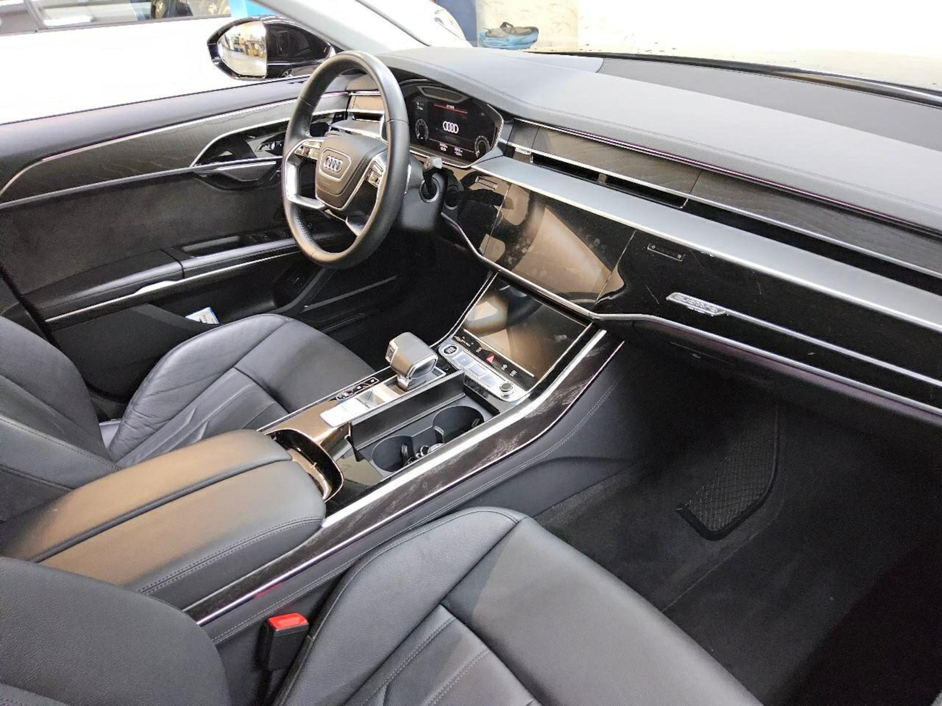 Audi A8 TFSI e