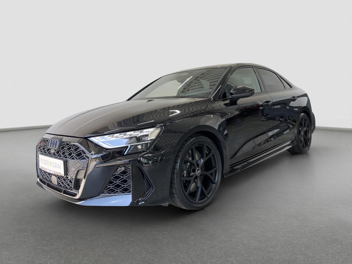 Bild über Audi RS 3 Limousine TFSI quattro 294 kW S tronic - für weitere Informationen kontaktieren Sie den Audi Partner