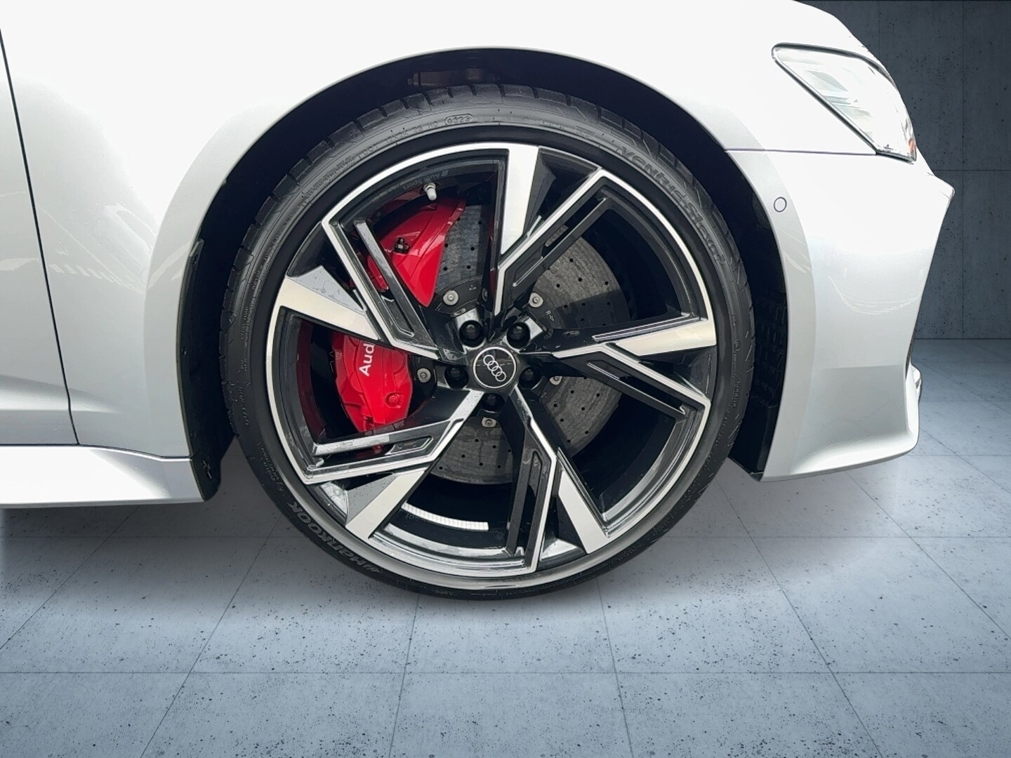 Image about Audi RS 6 Avant performance TFSI quattro tiptronic