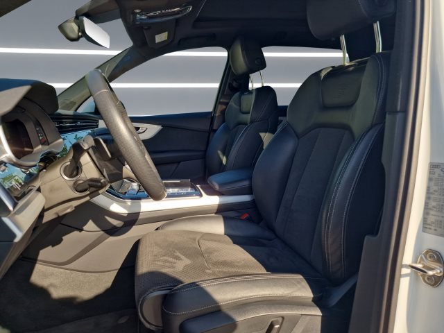 Image about Audi Q7 50 TDI quattro tiptronic