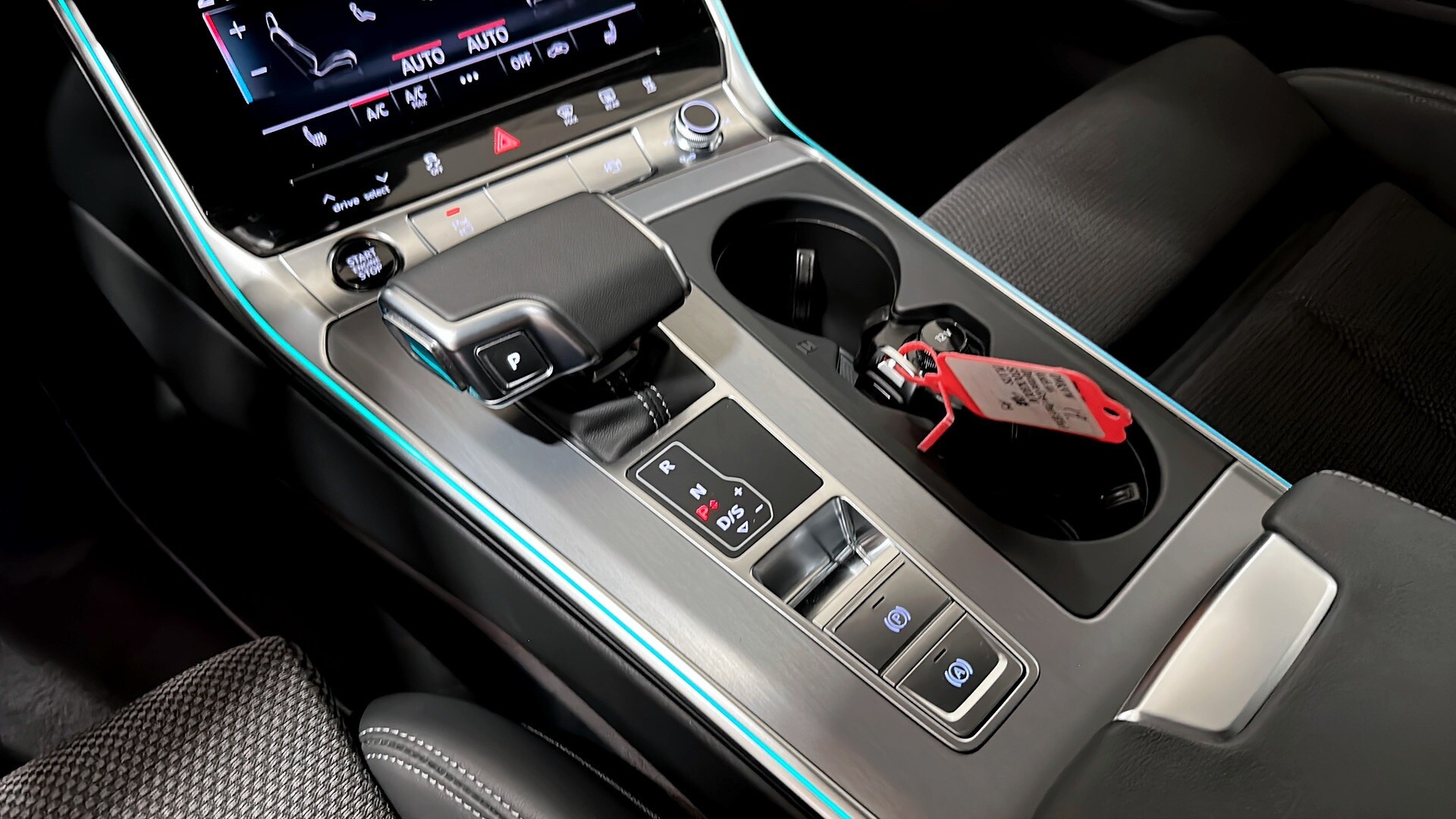 Image about Audi A6 Avant A6 Avant 40 TDI quattro S line204hkS tronic