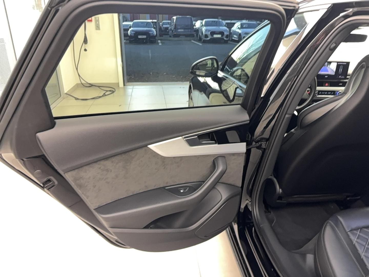 Image about Audi S4 Avant S4 Avant TDI 255 kW (347 ch) tiptronic