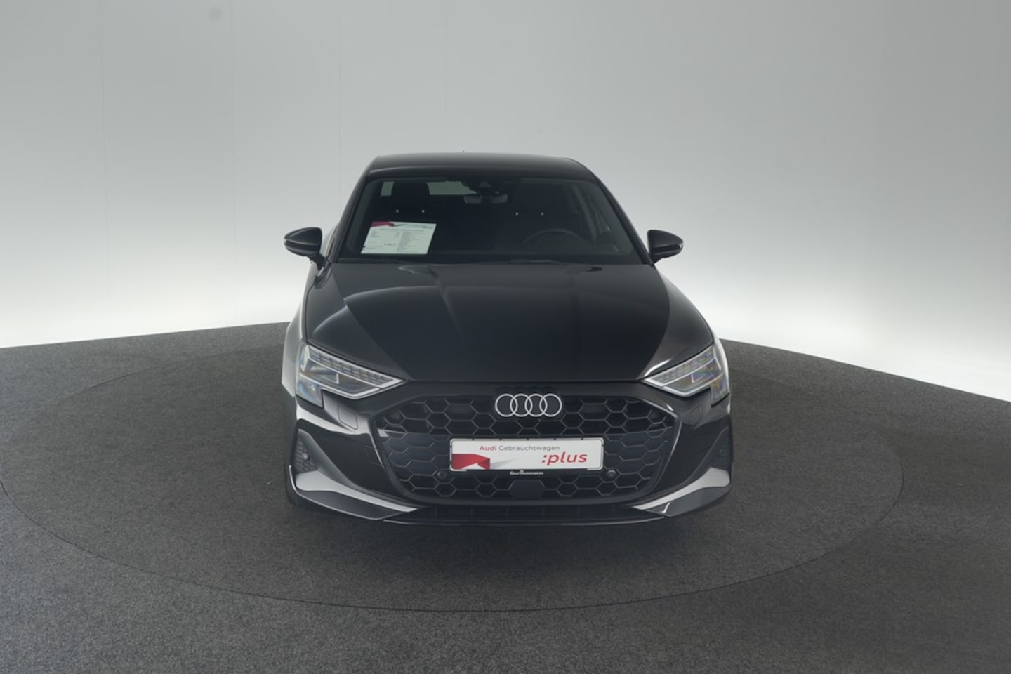 Bild über Audi A3 Limousine advanced 35 TFSI S tronic - für weitere Informationen kontaktieren Sie den Audi Partner