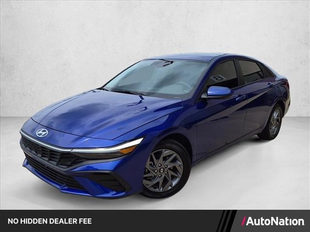 Photo of 2024 Hyundai Elantra