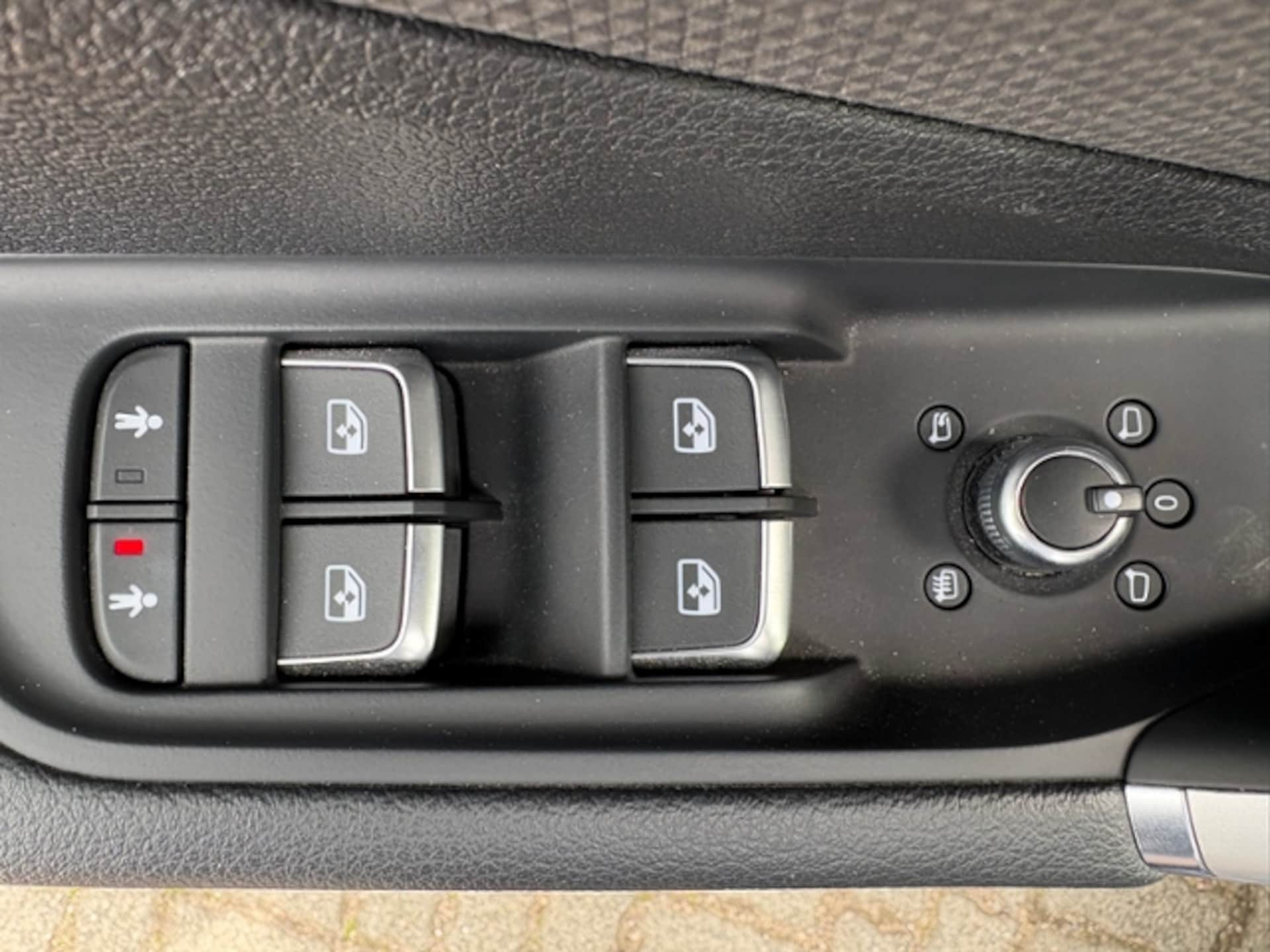 Audi Q2 S line