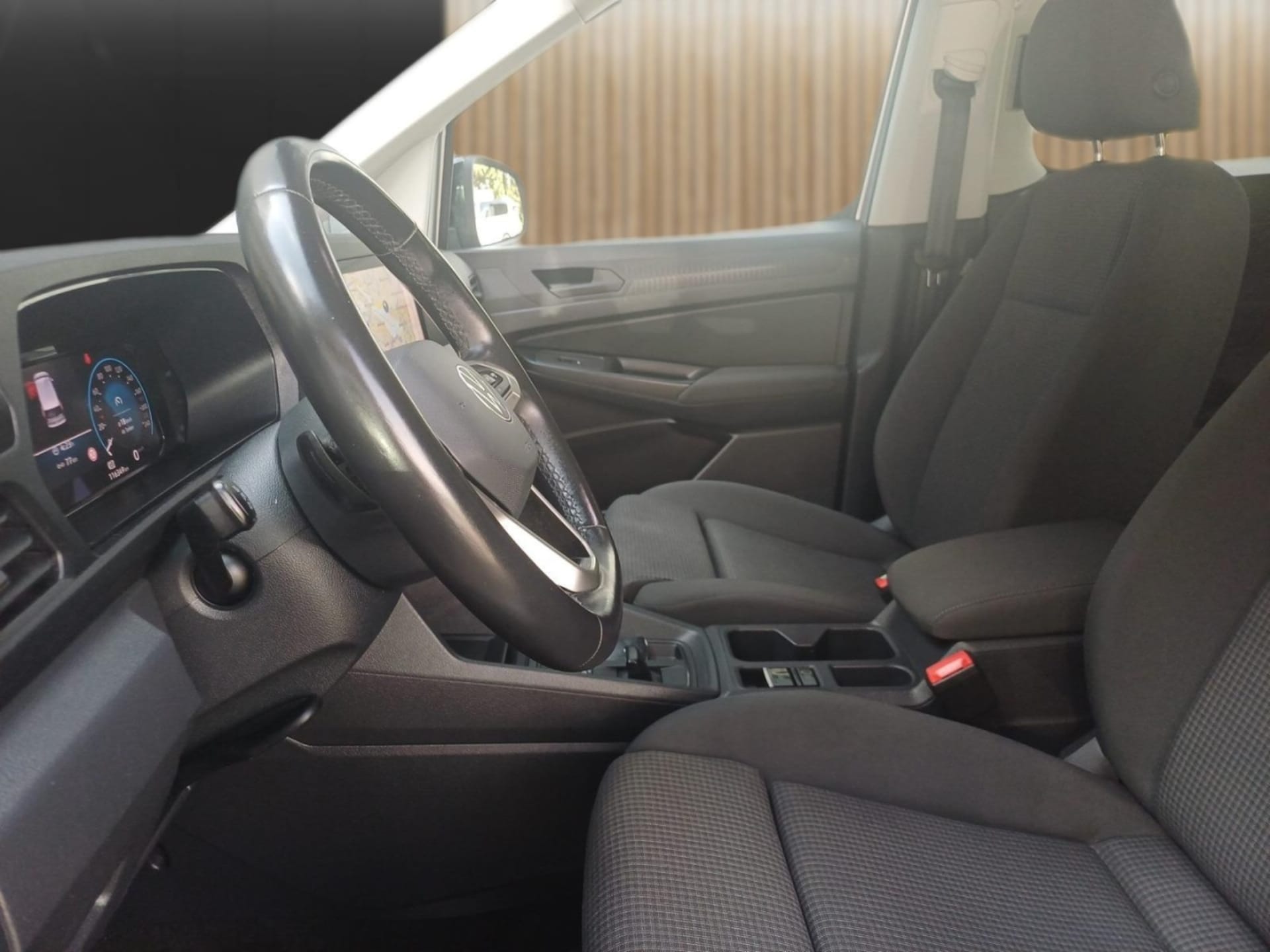 Volkswagen Caddy Basis-Modell
